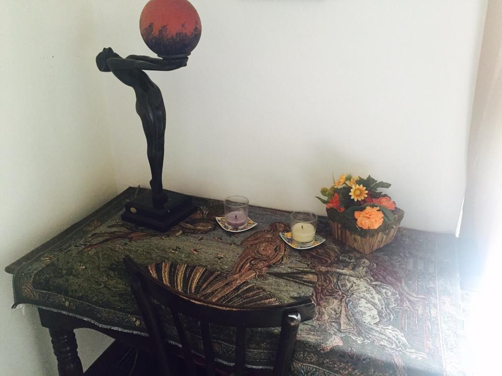 B&B Galileo Galilei Caserta Bilik gambar